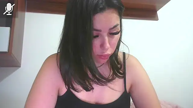 LovelyJulliette online show from March 18, 6:22 pm