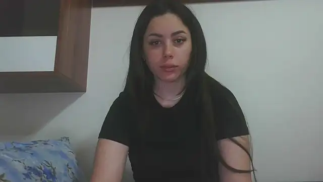 LovelyJulliette online show from May 12, 3:53 pm