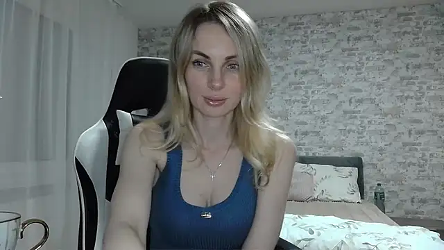 AlissonBia online show from May 16, 9:13 pm