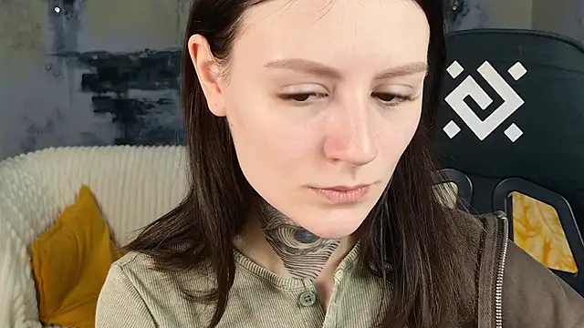 VeliraBraitberg online show from February 21, 2:07 pm