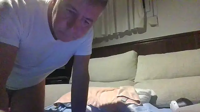 Snapshot of fransexdol chatting on December 19, 3:18 am fransexdol online show from December 19, 3:18 am