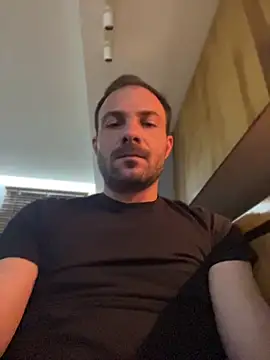 Adventurehotman online show from April 29, 8:48 pm