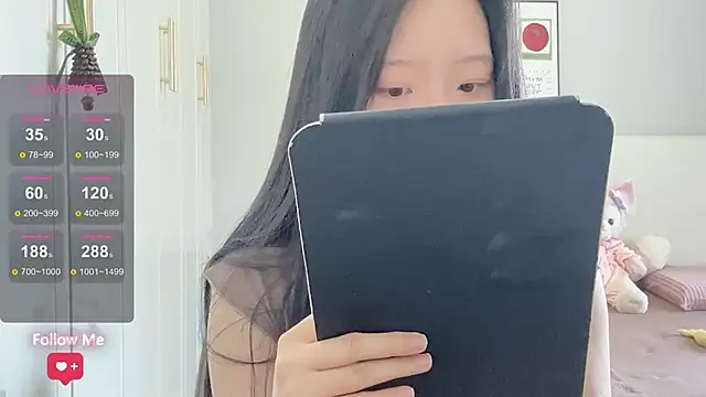 rose-u online show from May 1, 1:32 am