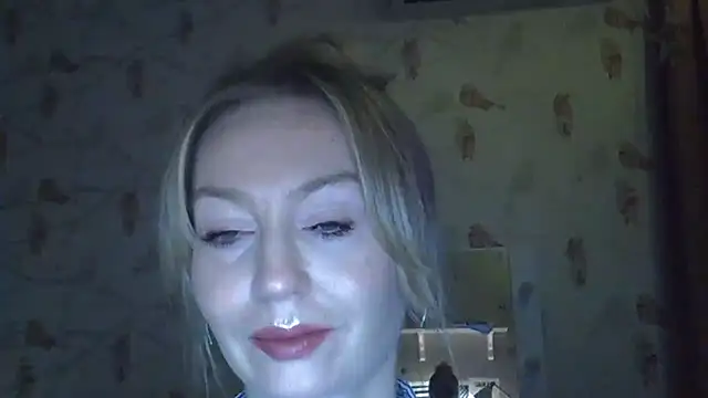 ZarinaSwift online show from November 28, 4:37 am