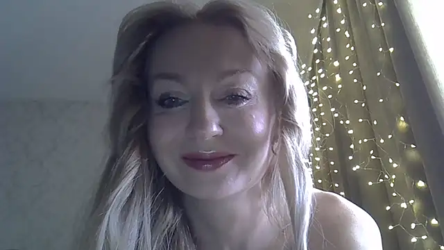 ZarinaSwift online show from December 21, 7:37 am