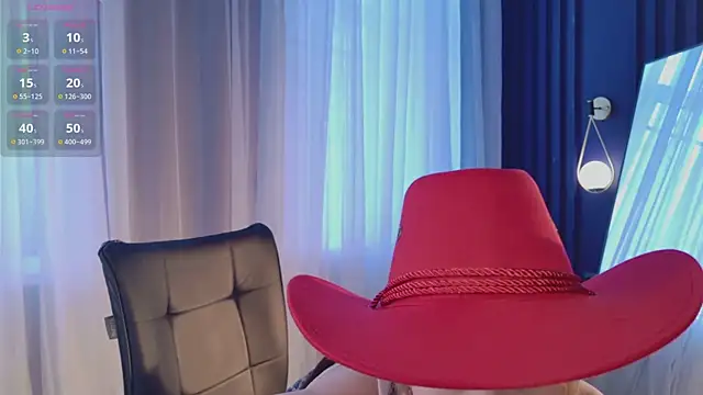 Snapshot of milly_shy chatting on February 24, 6:55 am milly shy online show from February 24, 6:55 am