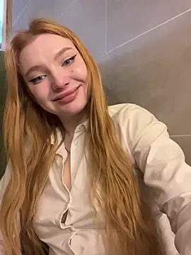 AmmyHot online show from March 3, 7:10 am