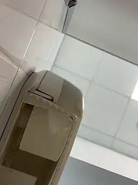 AmmyHot online show from March 5, 7:16 am