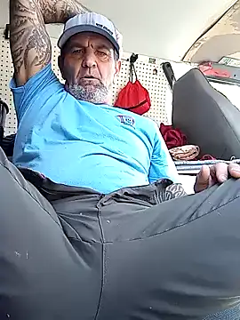 Hotbodyscottie online show from December 16, 3:22 pm