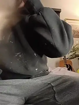 Hotbodyscottie online show from November 11, 8:25 am