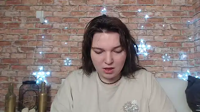 Amelia Kiss  online show from February 8, 12:38 am