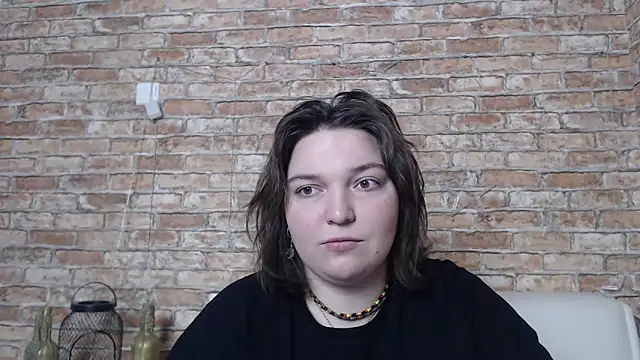 Amelia Kiss  online show from February 21, 12:38 am