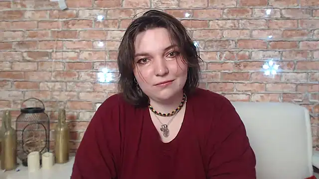 Amelia Kiss  online show from March 7, 3:40 am