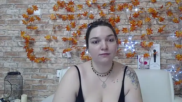 Amelia Kiss  online show from November 11, 12:43 am