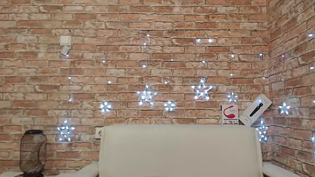 Amelia Kiss  online show from December 23, 12:30 am