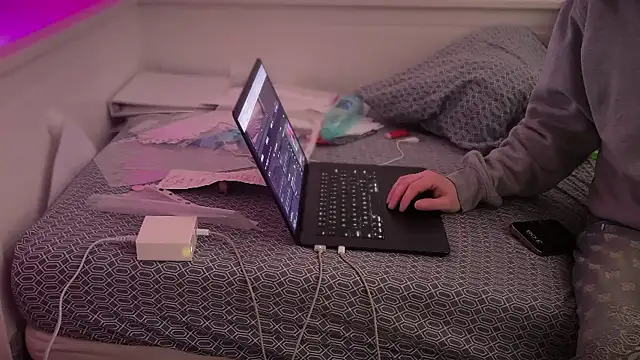 Snapshot of CupidZass chatting on January 14, 8:09 am CupidZass online show from January 14, 8:09 am