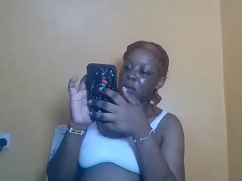 Prettyblackgal online show from May 4, 7:26 am