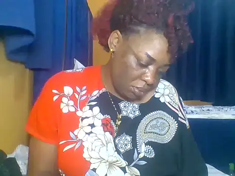 Prettyblackgal online show from May 16, 3:33 pm