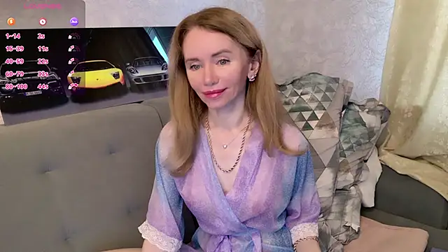 Snapshot of Bambixxxbaby chatting on September 19, 5:42 am Bambixxxbaby online show from September 19, 5:42 am