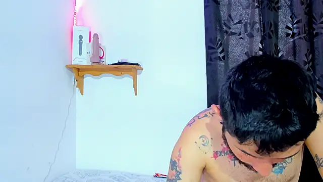 Bad Couple 1 online show from February 21, 12:17 pm