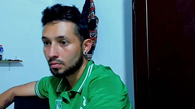 Bad Couple 1 online show from October 26, 6:47 pm