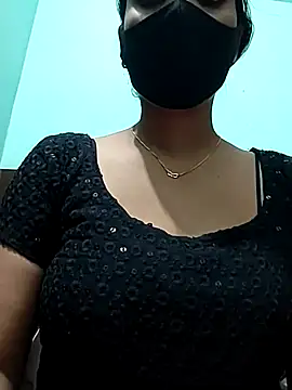 Snapshot of Kavita_ji chatting on December 16, 4:45 am Kavita ji online show from December 16, 4:45 am