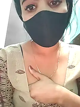 Snapshot of Kavita_ji chatting on December 23, 12:30 pm Kavita ji online show from December 23, 12:30 pm