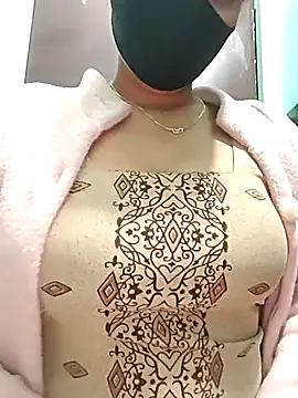 Snapshot of Kavita_ji chatting on December 24, 4:44 am Kavita ji online show from December 24, 4:44 am