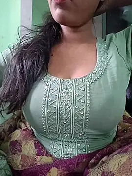 Snapshot of Kavita_ji chatting on December 14, 3:12 am Kavita ji online show from December 14, 3:12 am