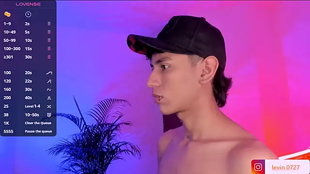 Levin Hikaru online show from October 3, 7:38 am