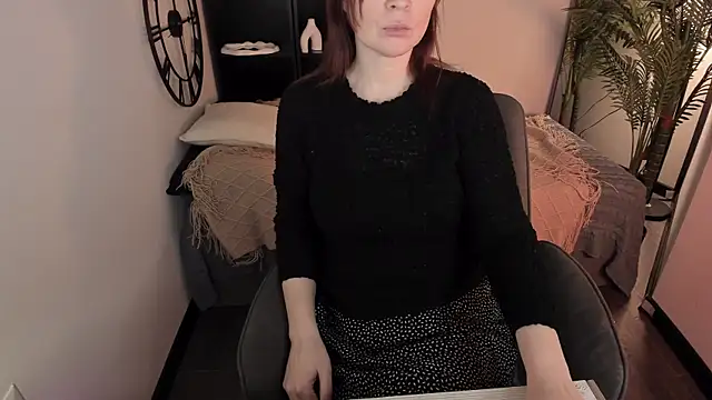 Snapshot of ZoeEast chatting on January 11, 5:51 pm ZoeEast online show from January 11, 5:51 pm