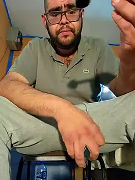 Snapshot of Ricorry@xh chatting on December 3, 4:25 am Ricorryxh online show from December 3, 4:25 am