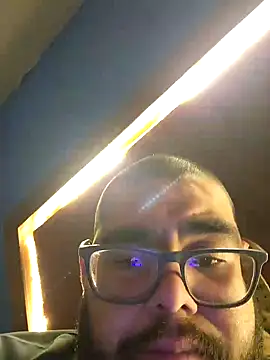 Snapshot of Ricorry@xh chatting on January 21, 6:11 am Ricorryxh online show from January 21, 6:11 am