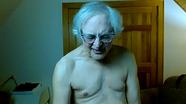 stripfun23 online show from November 1, 1:29 am