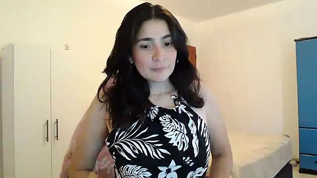 Snapshot of samantha_s69 chatting on December 1, 8:42 pm samantha s69 online show from December 1, 8:42 pm