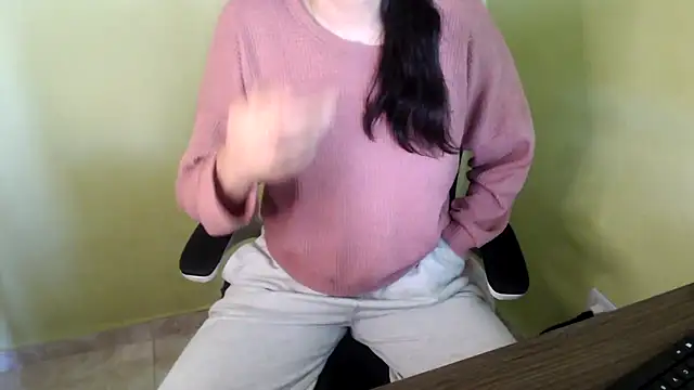 Snapshot of samantha_s69 chatting on May 7, 1:16 pm samantha s69 online show from May 7, 1:16 pm