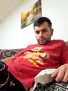 hornny1995 online show from December 9, 4:47 pm