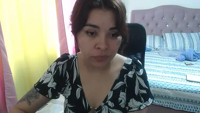 Snapshot of Ana_Bella91 chatting on June 3, 6:46 pm Ana Bella91 online show from June 3, 6:46 pm