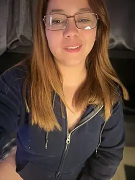 MerlyG online show from July 7, 4:26 am