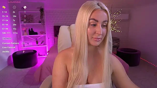 LiaBrazzerr online show from April 30, 2:12 pm