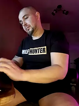 Foxyshaved online show from February 20, 4:50 am