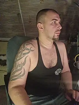 Foxyshaved online show from November 20, 3:28 am