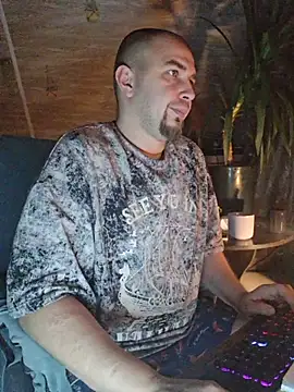 Foxyshaved online show from November 25, 4:01 am