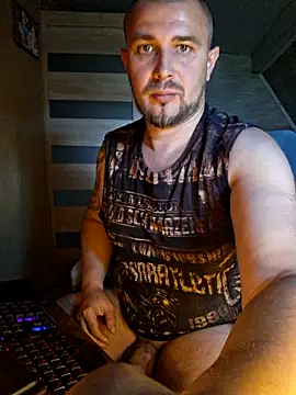 Snapshot of Foxyshaved chatting on June 28, 7:36 am Foxyshaved online show from June 28, 7:36 am