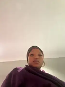 slimcateee online show from April 26, 6:44 am