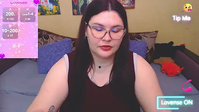 Snapshot of JuliaKeln chatting on May 18, 7:31 pm JuliaKeln online show from May 18, 7:31 pm