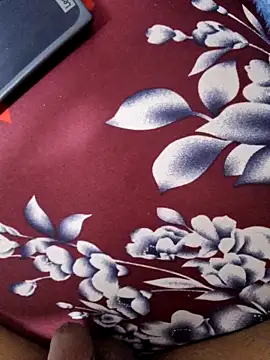 idozyan online show from December 16, 10:42 am