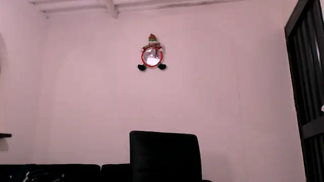 Snapshot of DanielaTsDom chatting on January 30, 3:51 pm DanielaTsDom online show from January 30, 3:51 pm