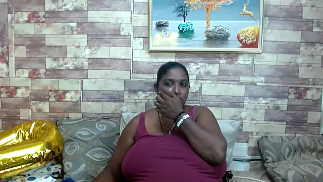 Snapshot of Indian_tracy chatting on January 21, 1:43 pm Indian tracy online show from January 21, 1:43 pm