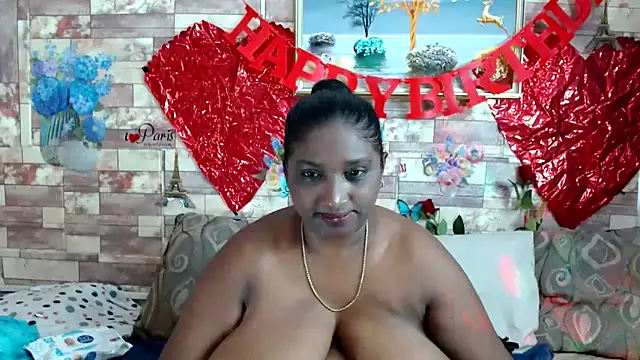 Snapshot of Indian_tracy chatting on January 22, 11:12 am Indian tracy online show from January 22, 11:12 am